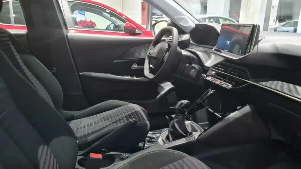 PEUGEOT NUOVA 208 - immagine 10