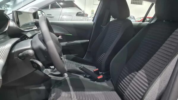 PEUGEOT NUOVA 208 - immagine 11