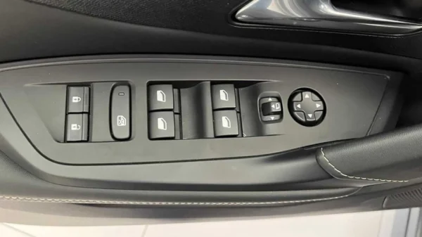 PEUGEOT 308 SW - immagine 13