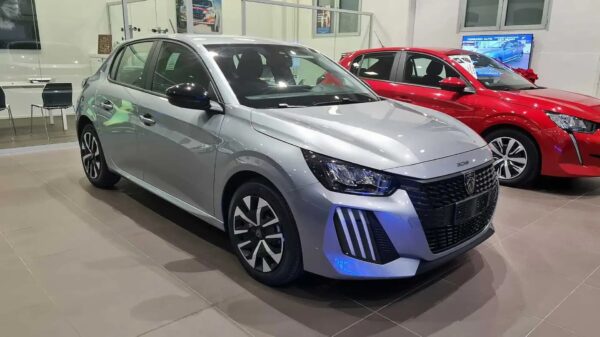PEUGEOT NUOVA 208 - immagine 2