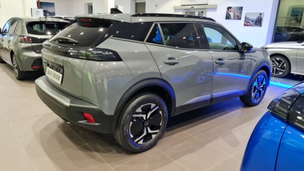 PEUGEOT NUOVA 2008 - immagine 3