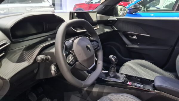 PEUGEOT NUOVA 2008 - immagine 6