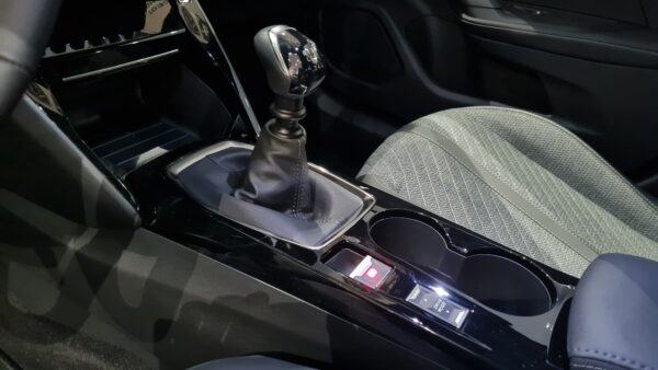 PEUGEOT NUOVA 2008 - immagine 8