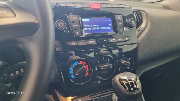 Lancia Ypsilon - immagine 9