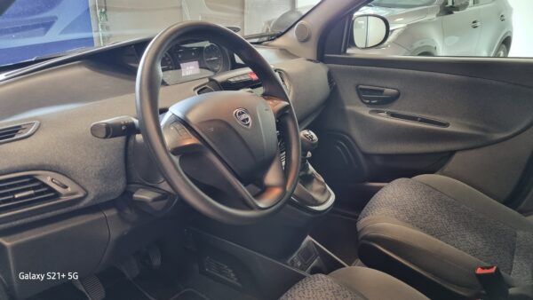 Lancia Ypsilon - immagine 5