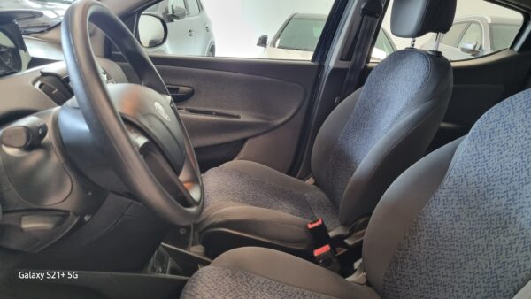 Lancia Ypsilon - immagine 10