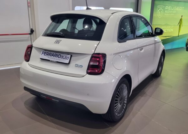 FIAT 500e - immagine 4
