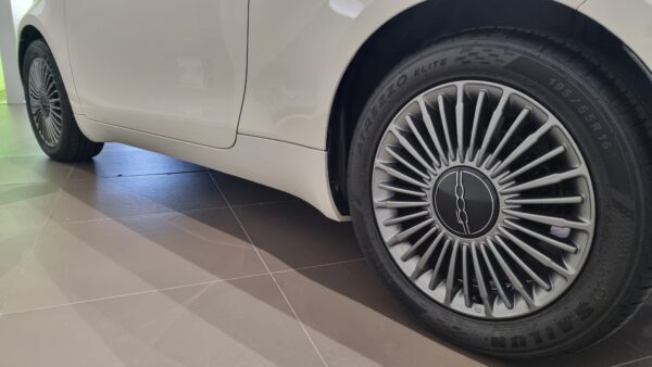 FIAT 500e - immagine 5