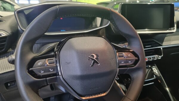 PEUGEOT 208 - immagine 9