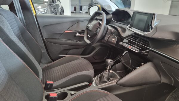 PEUGEOT 208 - immagine 9