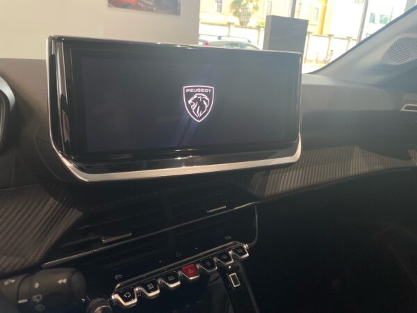 Peugeot 208 - immagine 13