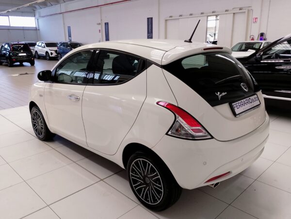 Lancia Ypsilon - immagine 3