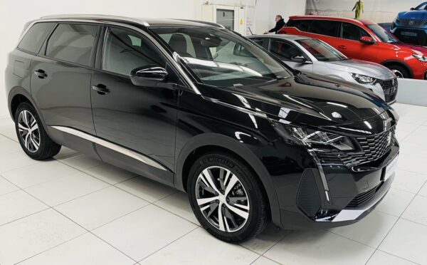 PEUGEOT 5008 - immagine 2