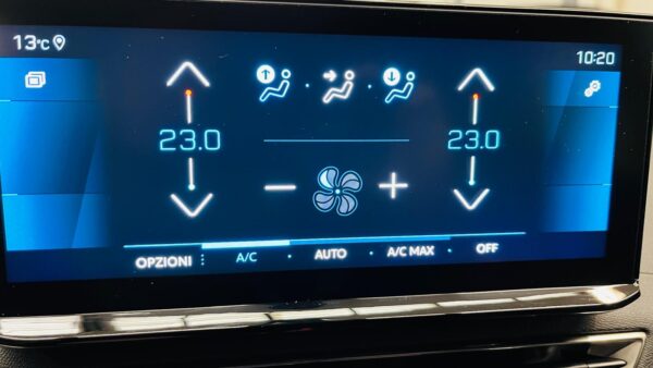 PEUGEOT 5008 - immagine 10