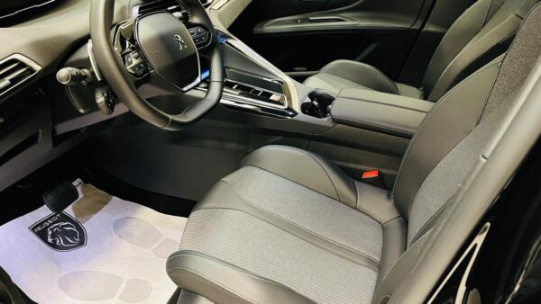 PEUGEOT 5008 - immagine 6