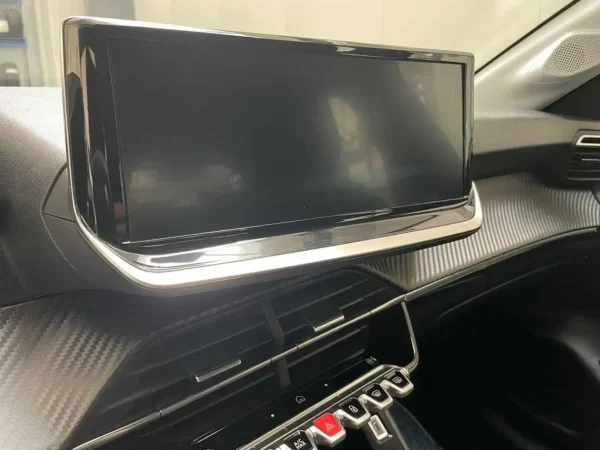 PEUGEOT NUOVA 208 - immagine 8