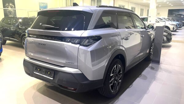 PEUGEOT 5008 - immagine 3