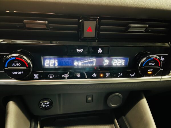NISSAN QASHQAI - immagine 12