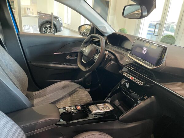 PEUGEOT 208 - immagine 9