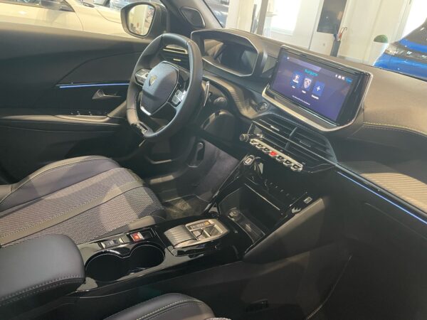 Peugeot 2008 - immagine 9