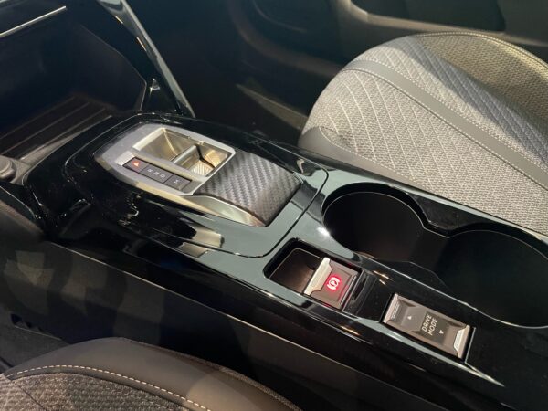 PEUGEOT 208 - immagine 10