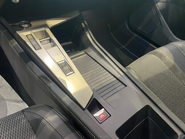 PEUGEOT 308 - immagine 10
